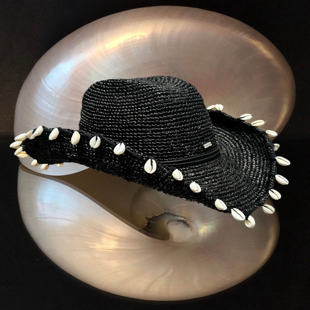 Raf Hat Black